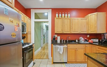 68 Calumet St, Unit 2 in Boston, MA - Building Photo - Building Photo