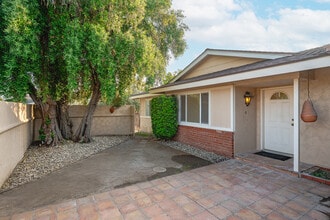 153 Underhill Dr in Glendora, CA - Building Photo - Building Photo