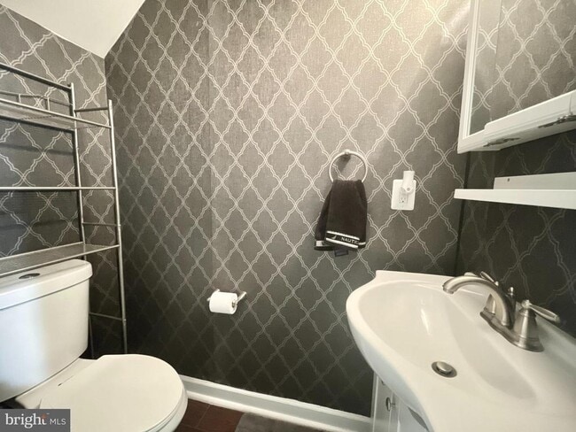 14069 Madrigal Dr in Woodbridge, VA - Building Photo - Building Photo