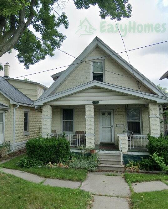 2453 Caledonia St in Toledo, OH - Building Photo