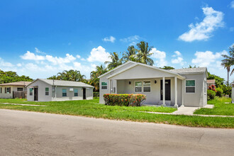 1301 NE 110th Ter in Miami, FL - Building Photo - Building Photo