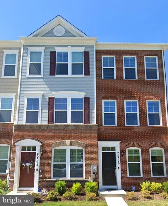 20394 Stol Run in Germantown, MD - Building Photo