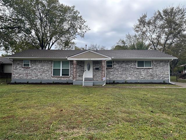 1938 Stephenson Dr in Mesquite, TX - Building Photo