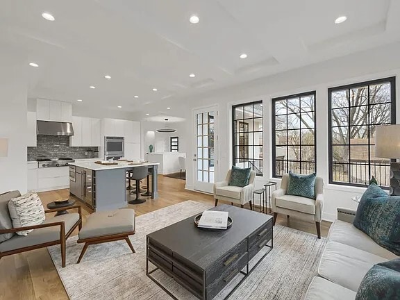 4630 France Ave S in Edina, MN - Foto de edificio - Building Photo