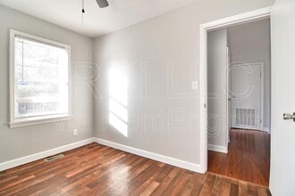 6604 Estele Ave in Louisville, KY - Building Photo - Building Photo