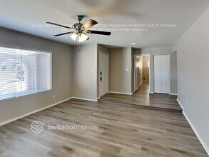 5720 N 48th Ln in Glendale, AZ - Building Photo - Building Photo