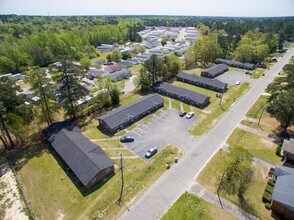 1047 Rulnick St-Unit -A in Fayetteville, NC - Building Photo - Building Photo