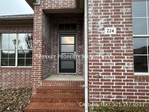 224 Taylor Park Dr in Little Rock, AR - Building Photo - Building Photo