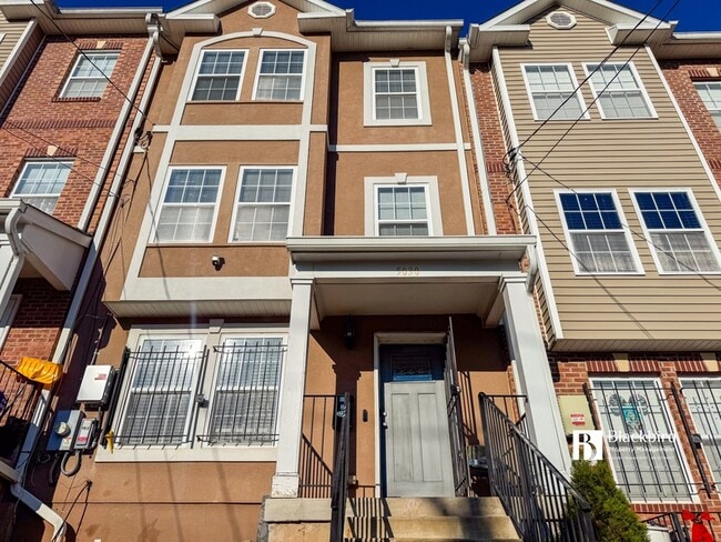 property at 5030 B St SE