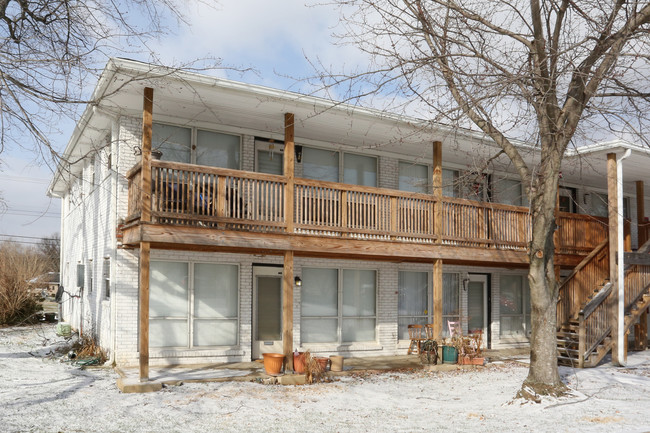 Gardenside Plaza Apartments in Lexington, KY - Foto de edificio - Building Photo