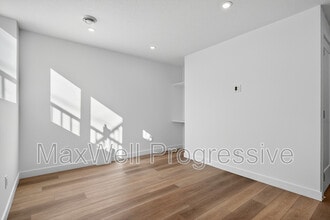 11111-11151 51 St NW in Edmonton, AB - Building Photo - Building Photo