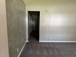 217 Ridge Bend Dr in Centerville, GA - Building Photo - Building Photo
