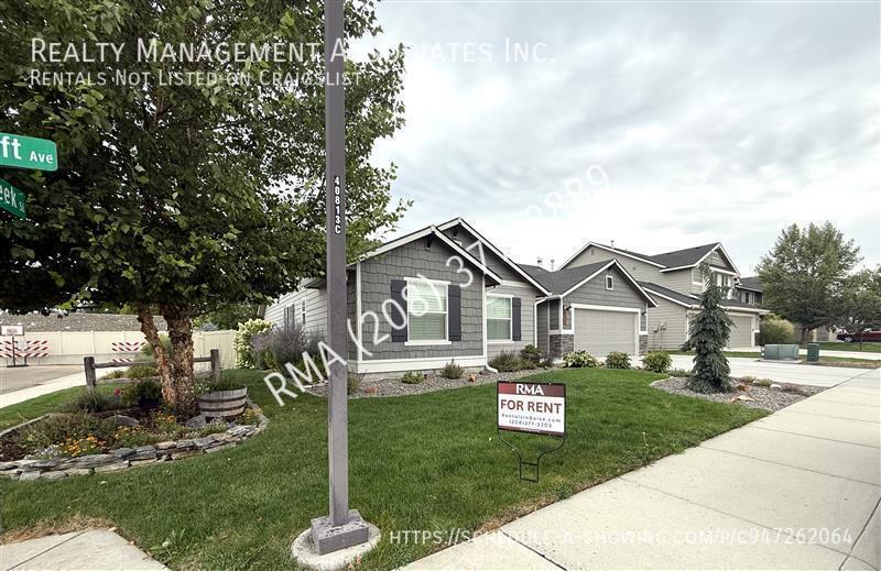 6031 N Spindrift Ave in Meridian, ID - Building Photo