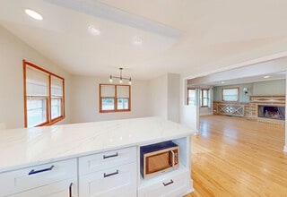 1211 Taylor Ave in Highland Park, IL - Building Photo - Building Photo