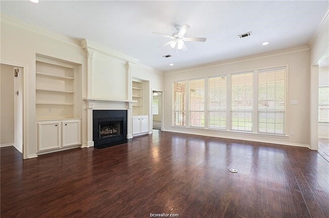 4709 Shoal Creek Dr in College Station, TX - Building Photo - Building Photo