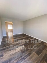3218 Kilarney Dr in Granite City, IL - Building Photo - Building Photo