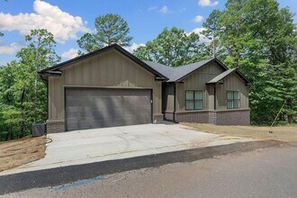 17 Westmorland Dr in Bella Vista, AR - Building Photo - Building Photo