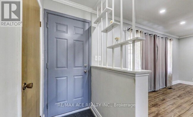 482 Nipigon St in Oshawa, ON - Building Photo - Building Photo