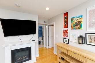 1220 Holbrook Ter in Washington, DC - Building Photo - Building Photo