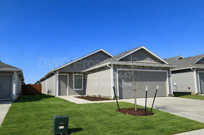 property at 3017 Campeiro Ave