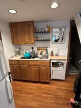 30 Stewart St in Bay Shore, NY - Building Photo - Building Photo