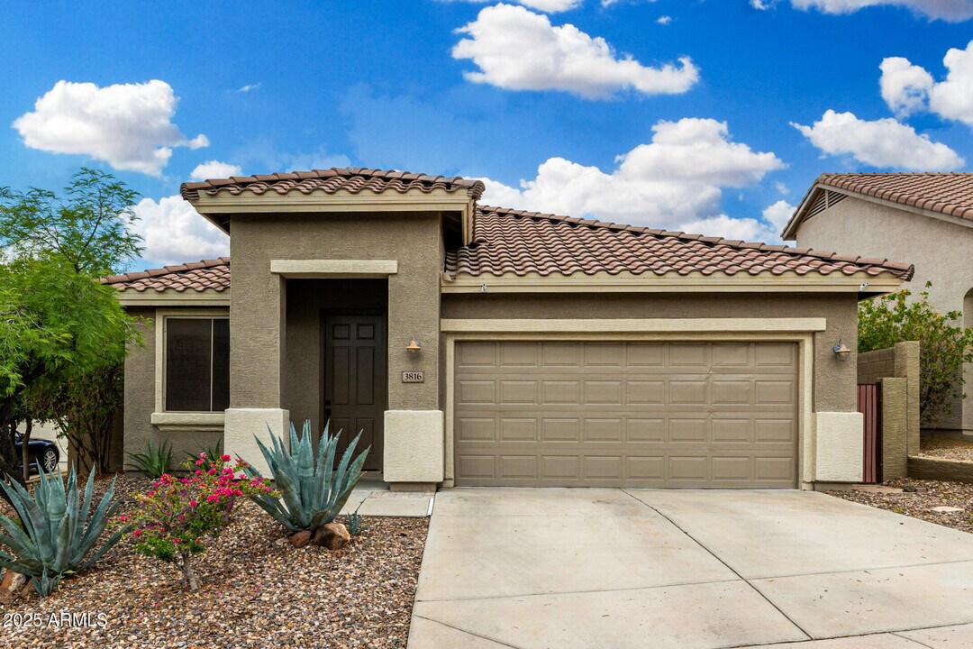 3816 Adamanda Ct in Anthem, AZ - Building Photo