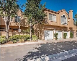 11386 Camino Playa Cancun in San Diego, CA - Building Photo