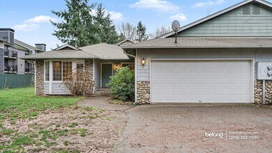 15121 182nd Ave SE in Monroe, WA - Building Photo - Building Photo