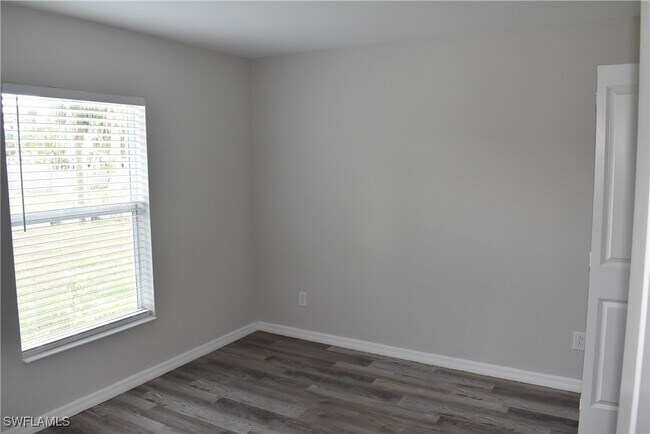 2295 Saturday St in North Port, FL - Building Photo - Building Photo