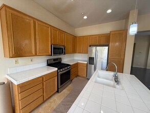 11436 Miro Cir in San Diego, CA - Building Photo - Building Photo