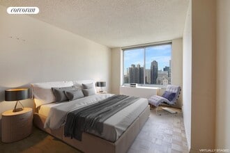404 E 79th St in New York, NY - Building Photo - Building Photo