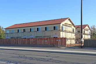 483-487 W Locust Ave in Fresno, CA - Building Photo - Building Photo