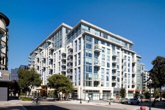 240 S Taaffe St in Sunnyvale, CA - Building Photo - Building Photo