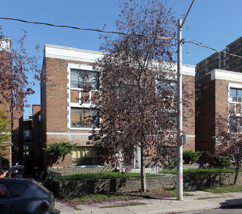 3 Elm Grove Ave in Toronto, ON - Building Photo