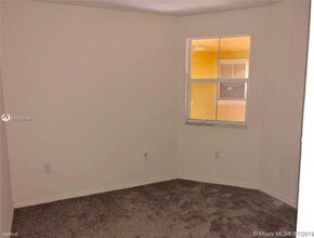 8906 W Flagler St in Miami, FL - Building Photo - Building Photo