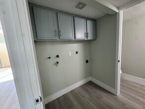 3015 Iris Ave in San Diego, CA - Building Photo - Building Photo