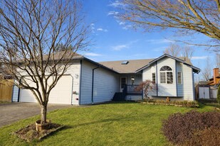 23 113th Pl SE in Everett, WA - Building Photo