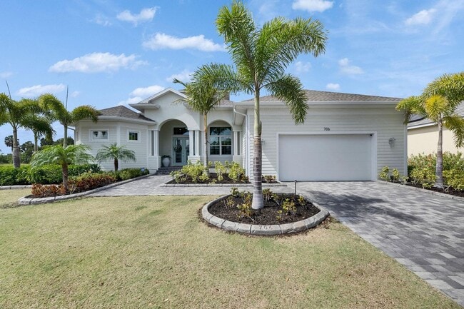 property at 706 Manns Harbor Dr