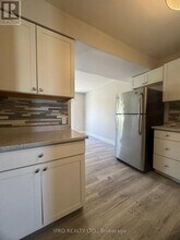 29-29 Paulander Dr in Kitchener, ON - Building Photo - Building Photo