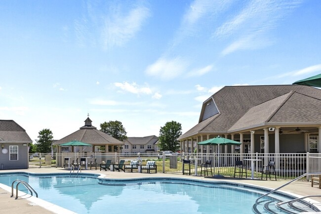 Winner's circle in Ballston Spa, NY - Building Photo - Building Photo
