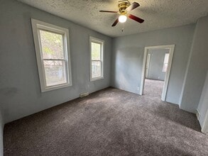 428 7th St in Moline, IL - Building Photo - Building Photo