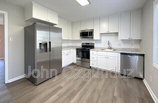 813 S Blount St in Raleigh, NC - Building Photo