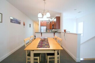 157 Auburn St, Unit 1 in Cambridge, MA - Building Photo - Building Photo