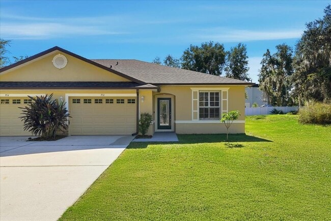 property at 950 E Broadway St