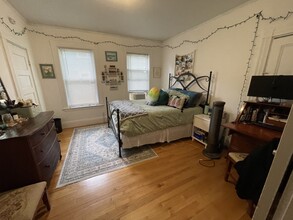 192 Fayette St, Unit 192 Fayette in Quincy, MA - Building Photo - Building Photo