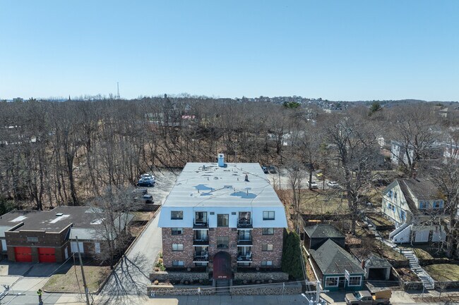 458-460 Eastern Ave in Lynn, MA - Building Photo - Building Photo