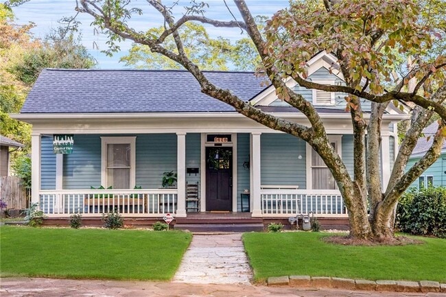 property at 1470 Athens Ave SW