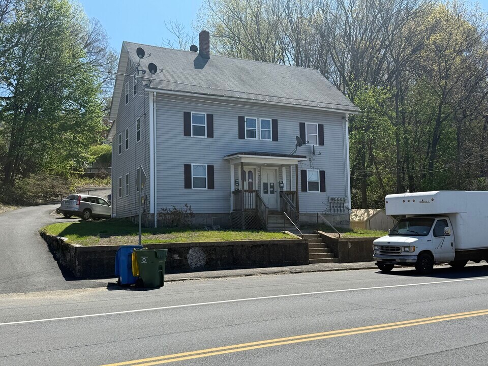 1405 S Main St-Unit -2W in Waterbury, CT - Building Photo