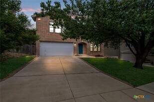 1319 Pecan Station in San Antonio, TX - Building Photo