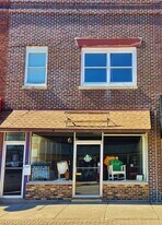 404 Liberty St in Morris, IL - Building Photo